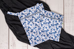 Lade das Bild in den Galerie-Viewer, Wetbag "Sketched Blueberries" klein