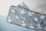 Lade das Bild in den Galerie-Viewer, Supersoft Premium French Terry "Tassenhase" blau groß 0,9 m Rest