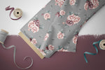 Lade das Bild in den Galerie-Viewer, Supersoft Premium French Terry "Rosie Roses" silver solid 0,5 m