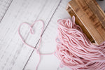 Lade das Bild in den Galerie-Viewer, Baumwollkordel rund 5mm baby pink