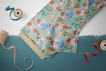 Lade das Bild in den Galerie-Viewer, Premium Wintersweat "Klara und der Nussknacker" 0,5 m