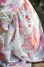 Lade das Bild in den Galerie-Viewer, Frottee Jersey "Jules Flowers" 0,5 m
