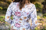 Lade das Bild in den Galerie-Viewer, Supersoft Premium BIO Jersey "Vintage Flowers" groß 0,5 m
