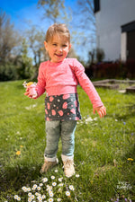 Lade das Bild in den Galerie-Viewer, Premium BIO Jersey "Strawberry Patch" 0,5 m
