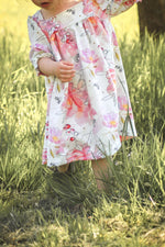 Lade das Bild in den Galerie-Viewer, Frottee Jersey "Jules Flowers" 0,5 m
