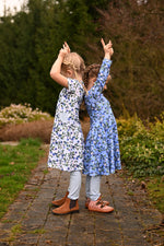 Lade das Bild in den Galerie-Viewer, Design "Blueberry Dreams" COLLECTION 0,5 m
