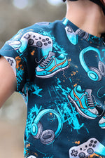 Lade das Bild in den Galerie-Viewer, Supersoft Premium Jersey "Chill Time" boy groß 0,85 m Rest
