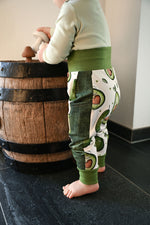 Lade das Bild in den Galerie-Viewer, Design "Nikocado Avocado" COLLECTION 0,5 m
