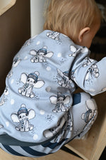 Lade das Bild in den Galerie-Viewer, Supersoft Premium Jersey "Töröö" Streifen dunkel klein 0,5 m
