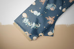 Lade das Bild in den Galerie-Viewer, Supersoft Premium Jersey "Monddrachenbaby" navy groß 0,5 m
