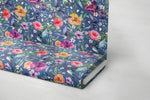 Lade das Bild in den Galerie-Viewer, Premium BIO Jersey "Summer Swallows" indigo 0,5 m
