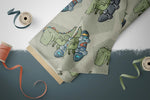 Lade das Bild in den Galerie-Viewer, Supersoft Premium French Terry "Rex Skate" sage groß 0,5 m
