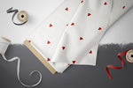 Lade das Bild in den Galerie-Viewer, Supersoft Premium BIO French Terry "Stinktierchen" Herzchen weiß 0,5 m BREIT
