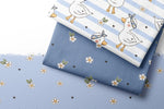 Lade das Bild in den Galerie-Viewer, Supersoft Premium BIO Jersey "Gans schön Süß" Blumen blue 0,5 m
