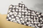 Lade das Bild in den Galerie-Viewer, Supersoft Premium BIO Jersey "Chessboard Flowers" 0,5 m
