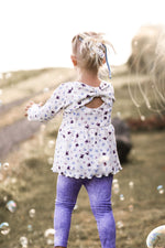 Lade das Bild in den Galerie-Viewer, Premium BIO Ripp Jersey "Wildflower Fields" Ditzy Floral white 0,5 m
