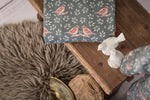 Lade das Bild in den Galerie-Viewer, Supersoft Premium French Terry "Spatzenliebe" olive 0,5 m
