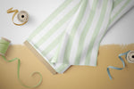 Lade das Bild in den Galerie-Viewer, Webware für Bermudashorts "Pineapple" COLLECTION
